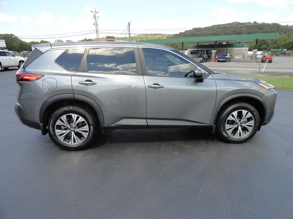 2023 Nissan Rogue Image 4