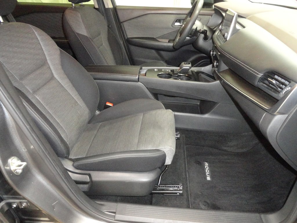 2023 Nissan Rogue Image 11