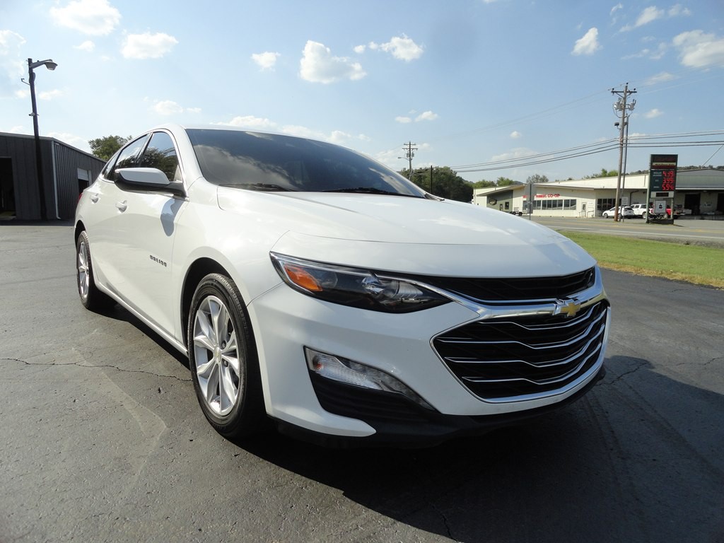 2023 Chevrolet Malibu Image 1