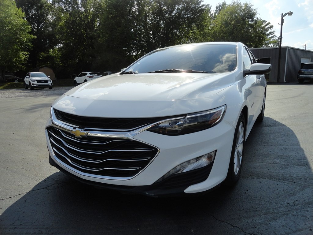 2023 Chevrolet Malibu Image 2
