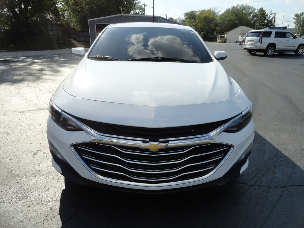 2023 Chevrolet Malibu Image 4