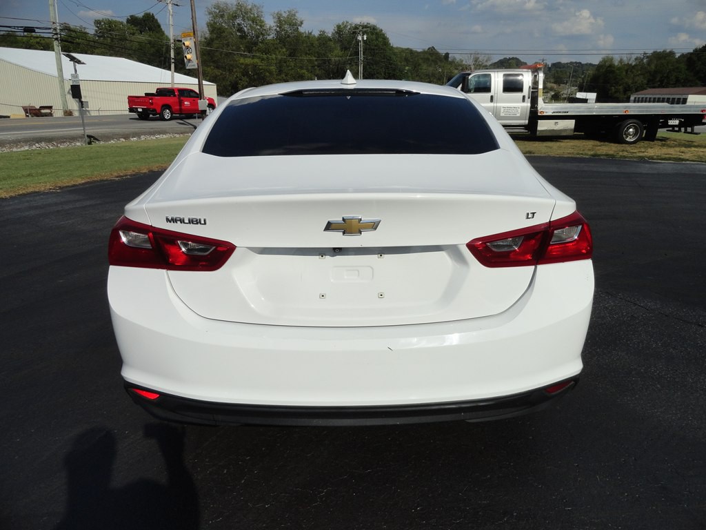 2023 Chevrolet Malibu Image 7