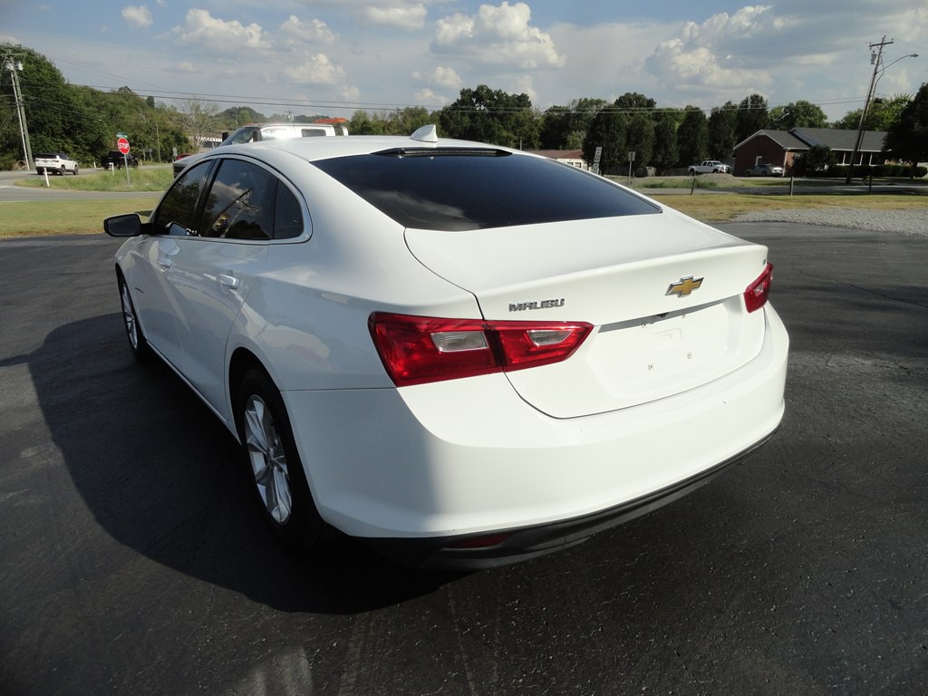 2023 Chevrolet Malibu Image 8