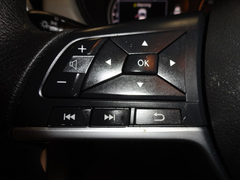 2020 Nissan Versa Image 22