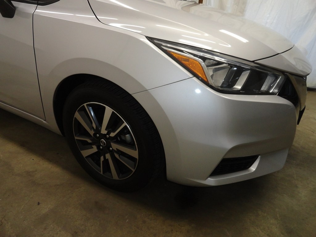 2020 Nissan Versa Image 30