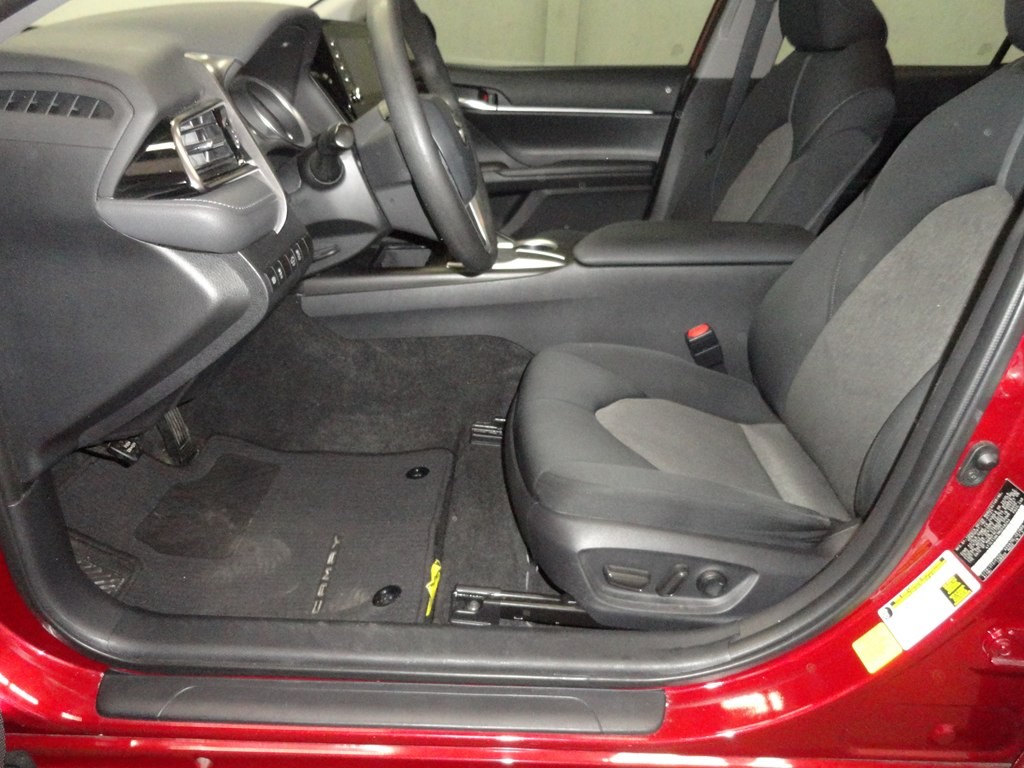 2021 Toyota Camry Image 9