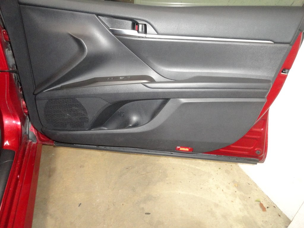 2021 Toyota Camry Image 21