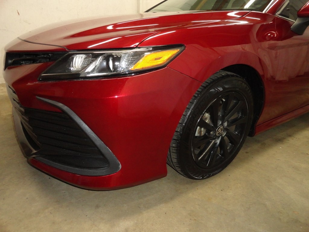 2021 Toyota Camry Image 24