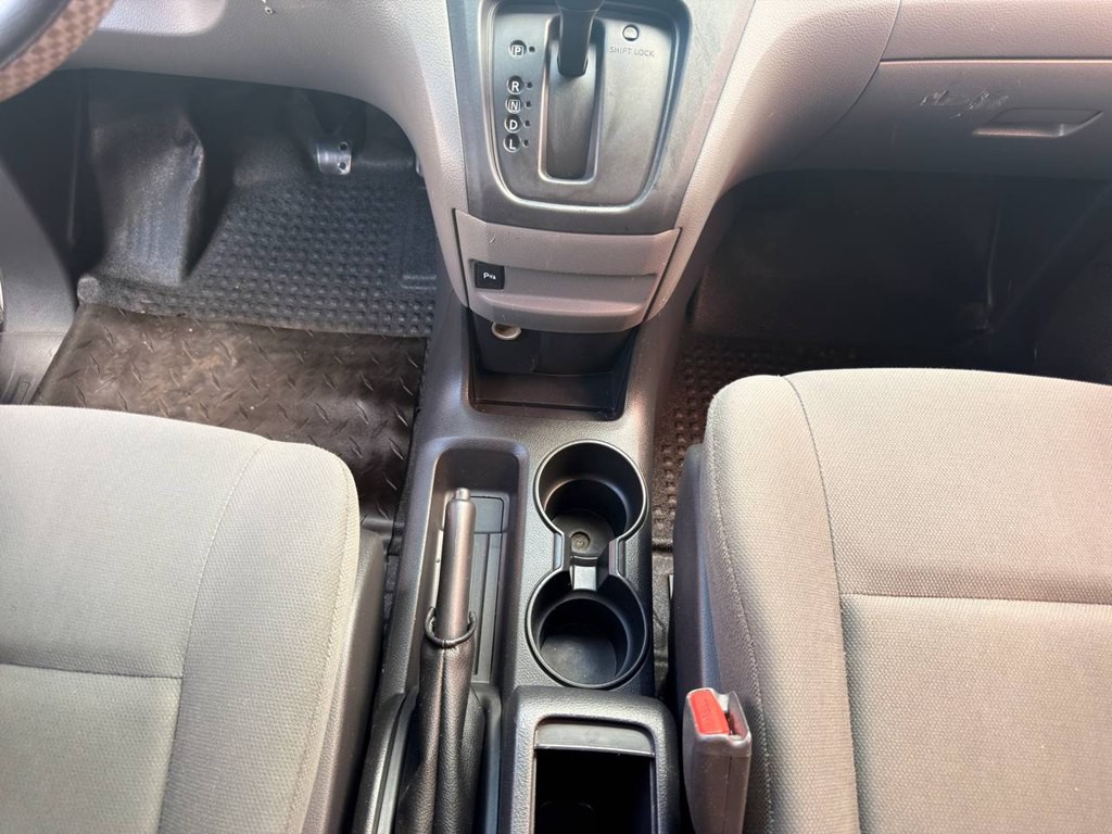 2016 Nissan NV200 Image 21