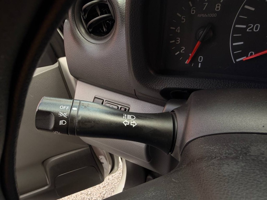 2016 Nissan NV200 Image 23
