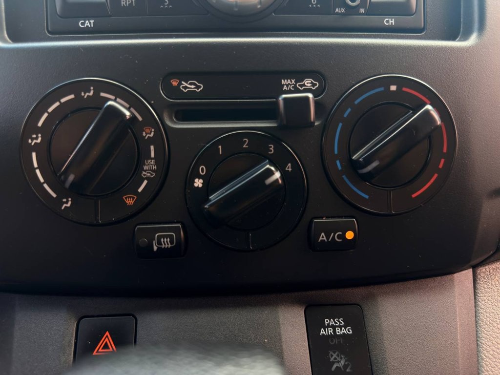 2016 Nissan NV200 Image 28