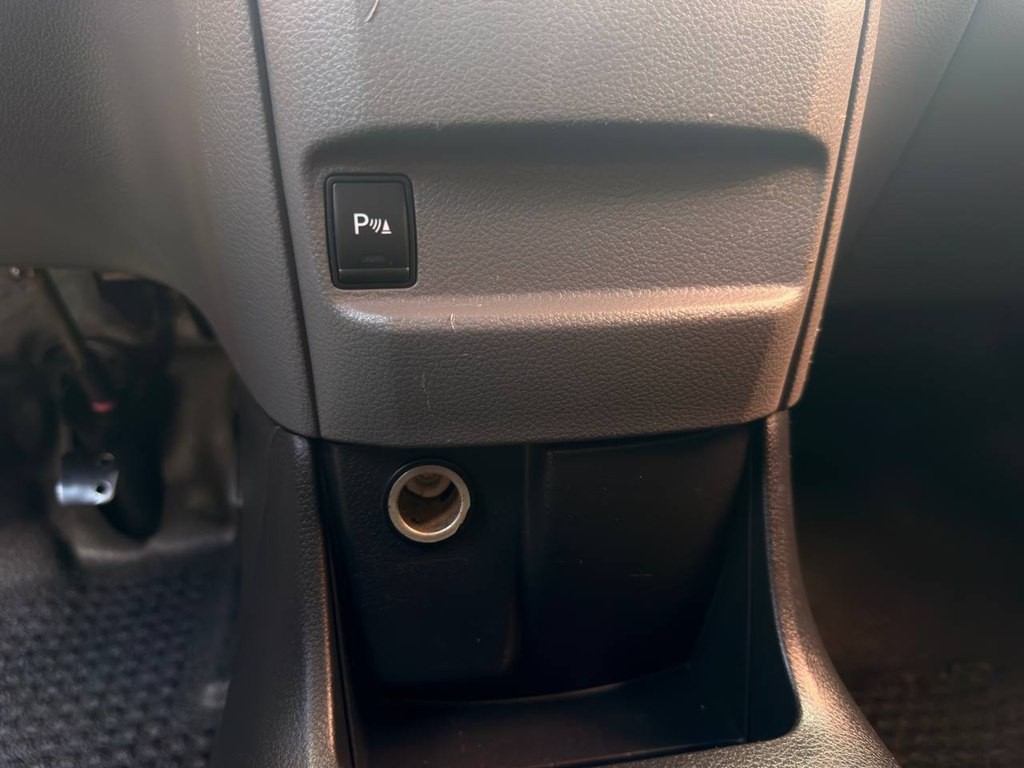 2016 Nissan NV200 Image 30