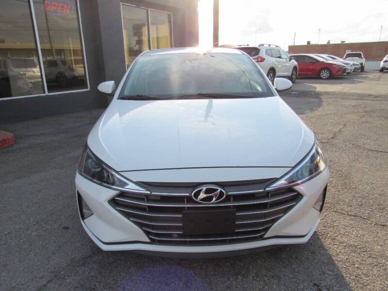 2019 Hyundai Elantra Image 8