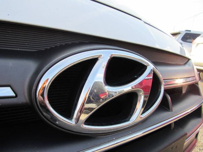 2019 Hyundai Elantra Image 15