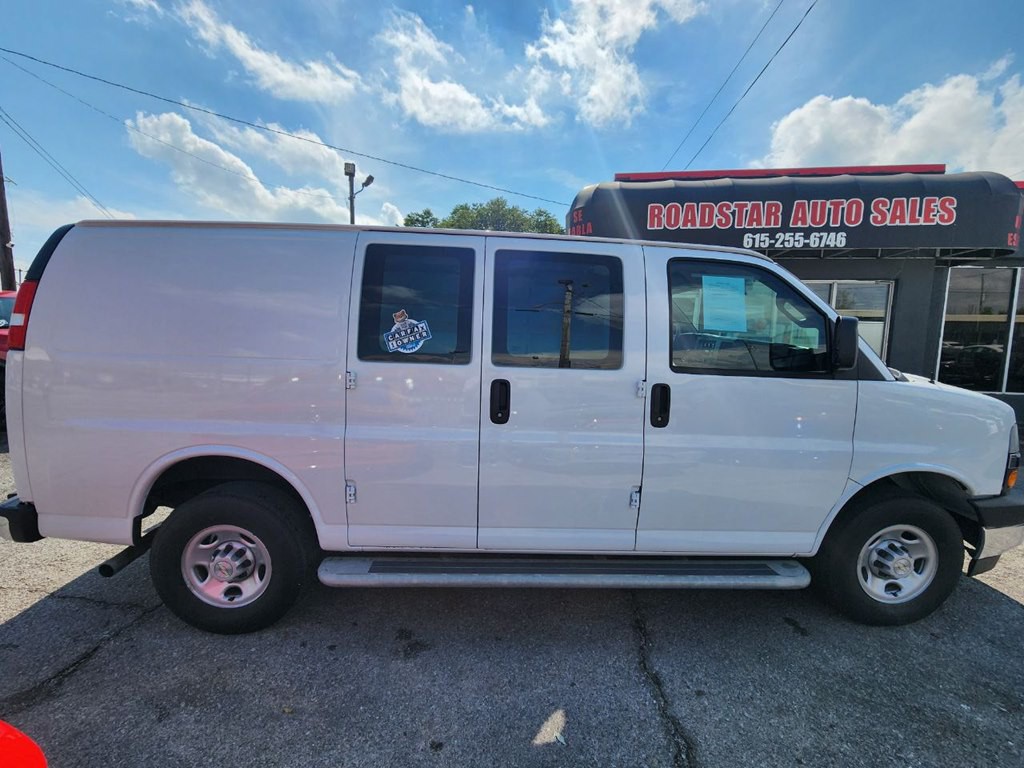 2022 Chevrolet Express Image 5