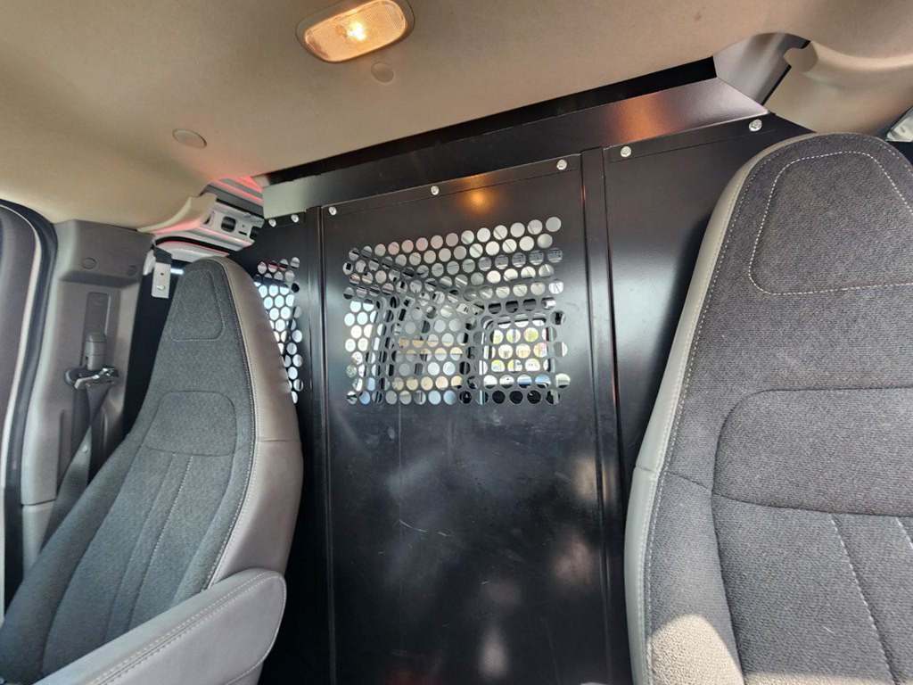 2022 Chevrolet Express Image 11