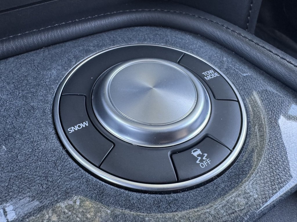 2024 Nissan Armada Image 63