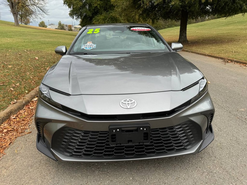 2025 Toyota Camry Image 8