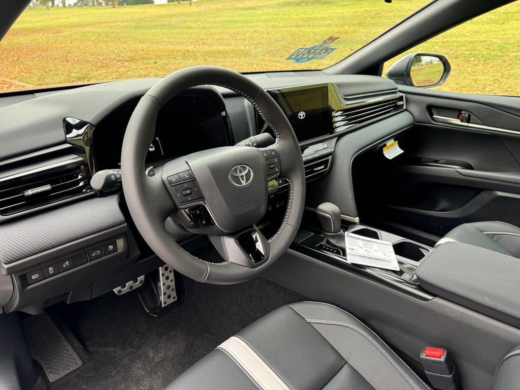 2025 Toyota Camry Image 11