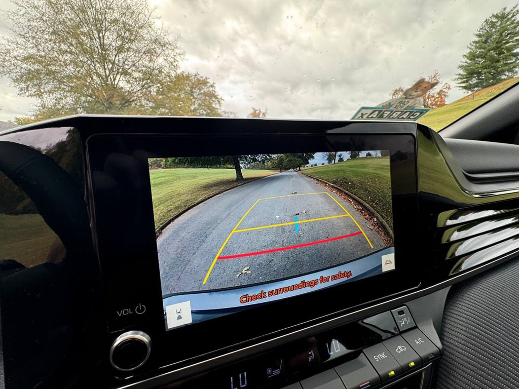 2025 Toyota Camry Image 19
