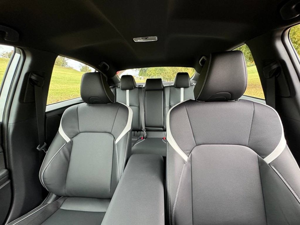 2025 Toyota Camry Image 21