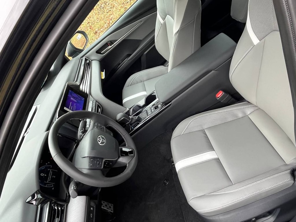 2025 Toyota Camry Image 70