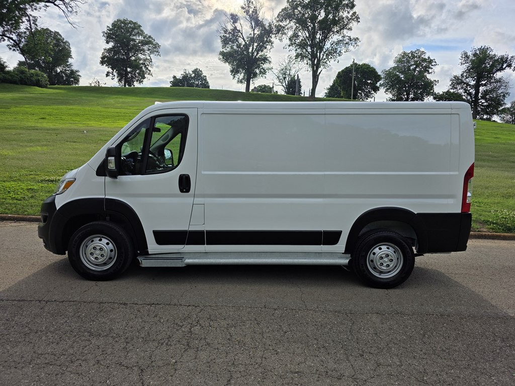 2023 RAM Promaster Image 3