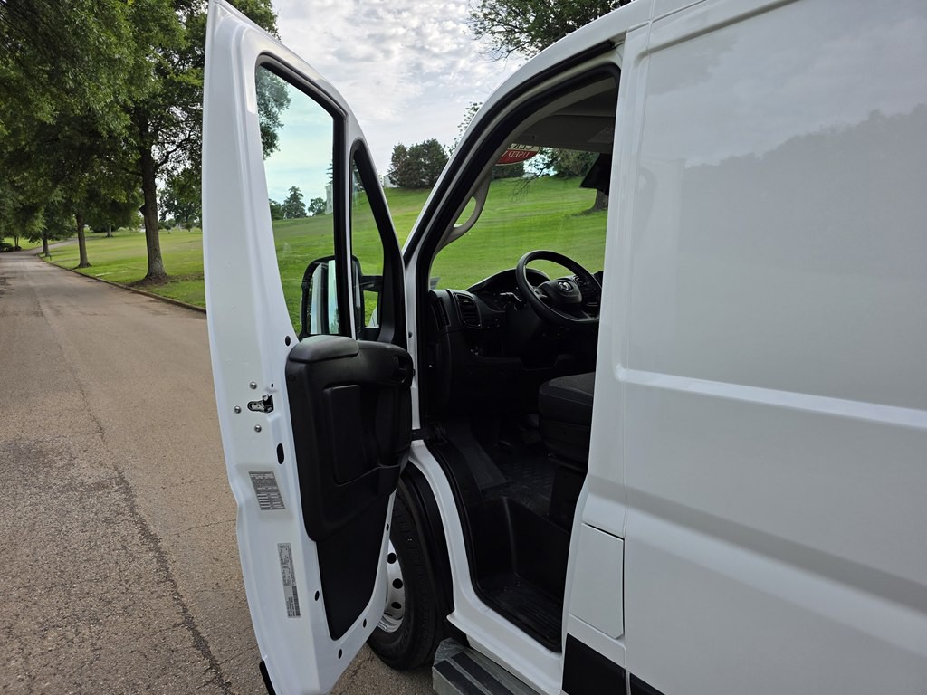 2023 RAM Promaster Image 10