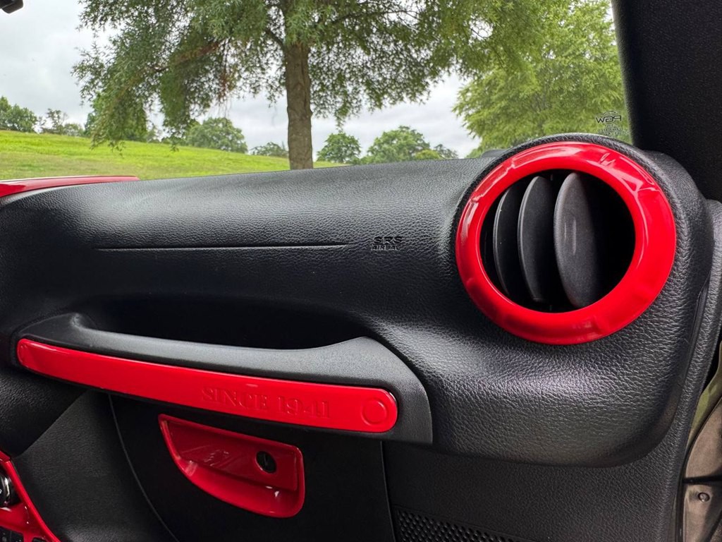 2017 Jeep Wrangler Unlimited Image 36