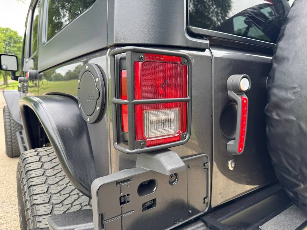 2017 Jeep Wrangler Unlimited Image 39