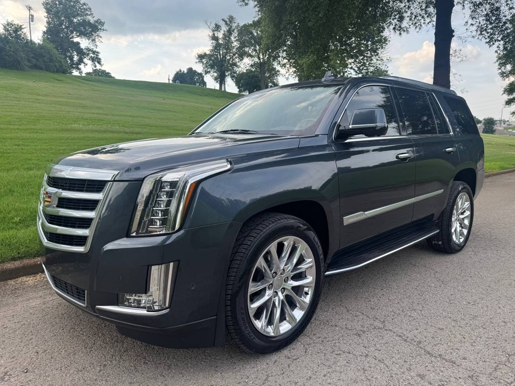 2020 Cadillac Escalade Image 2