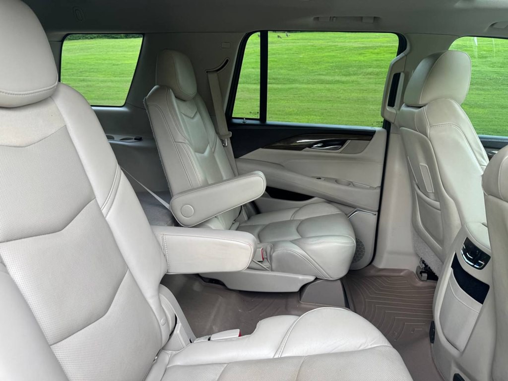 2020 Cadillac Escalade Image 20