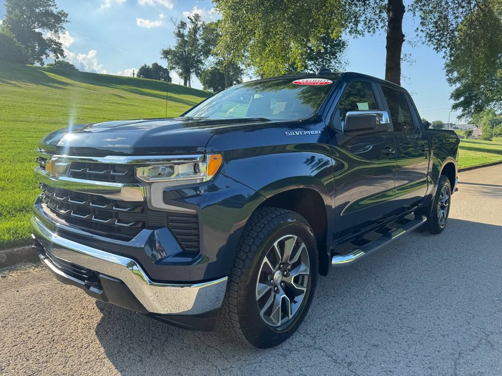 2022 Chevrolet Silverado 1500 Image 2