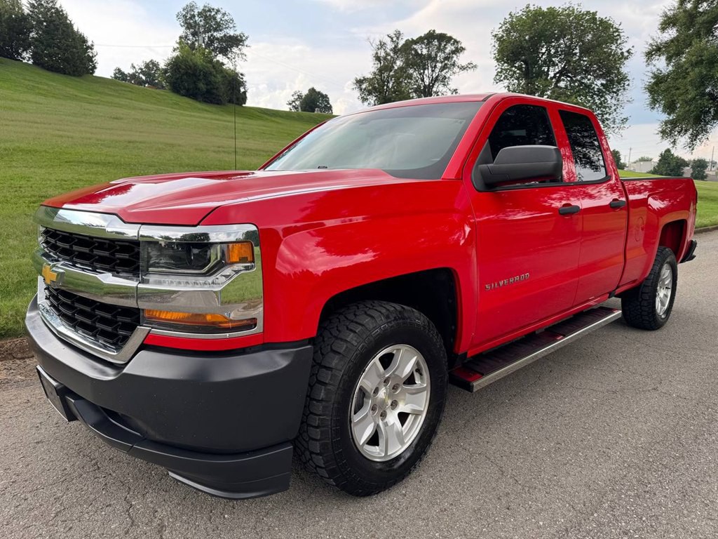 2019 Chevrolet Silverado 1500 Image 2