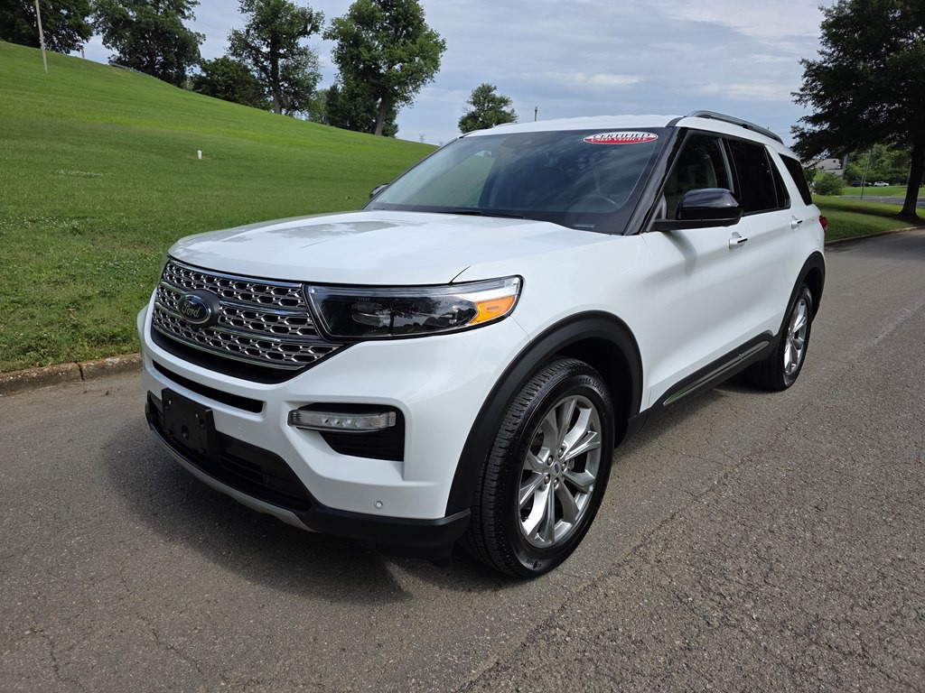 2023 Ford Explorer Image 2