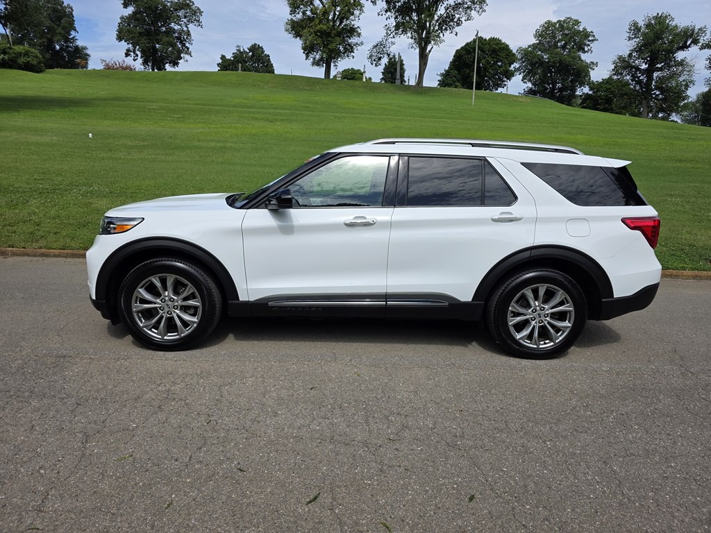 2023 Ford Explorer Image 3