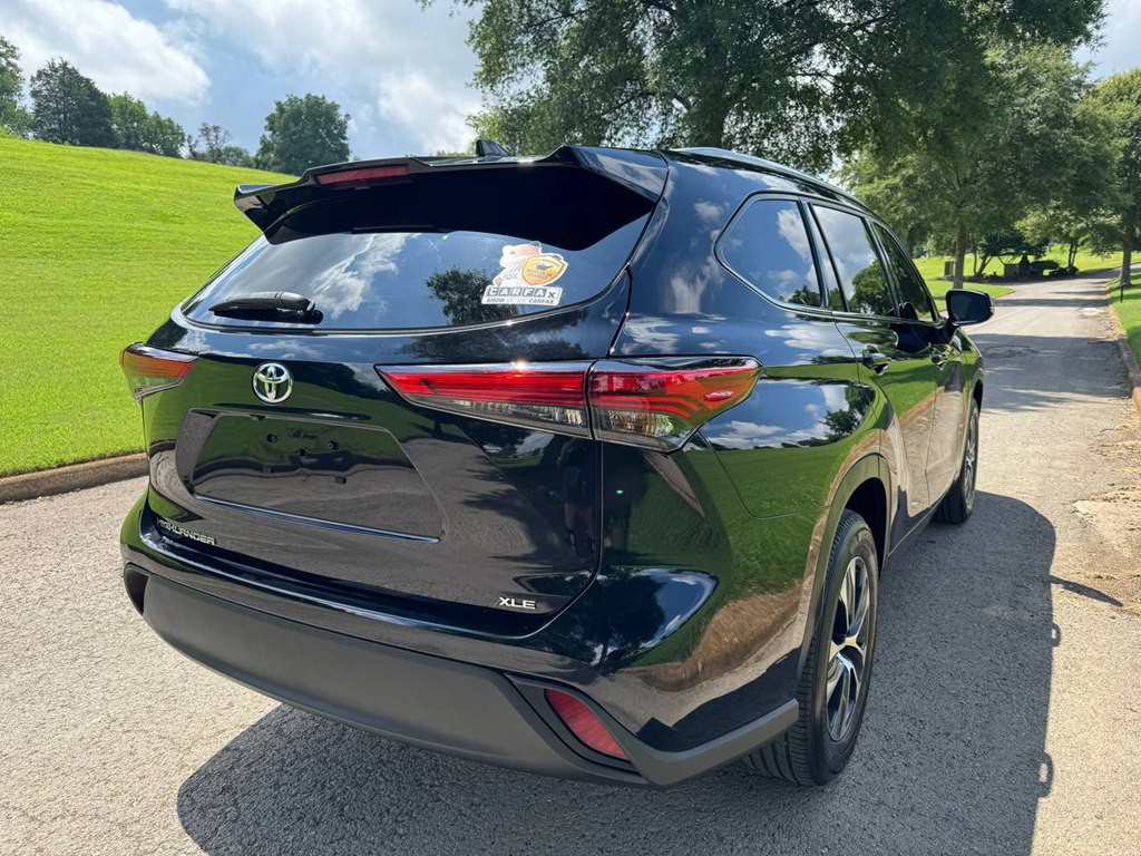 2022 Toyota Highlander Image 6