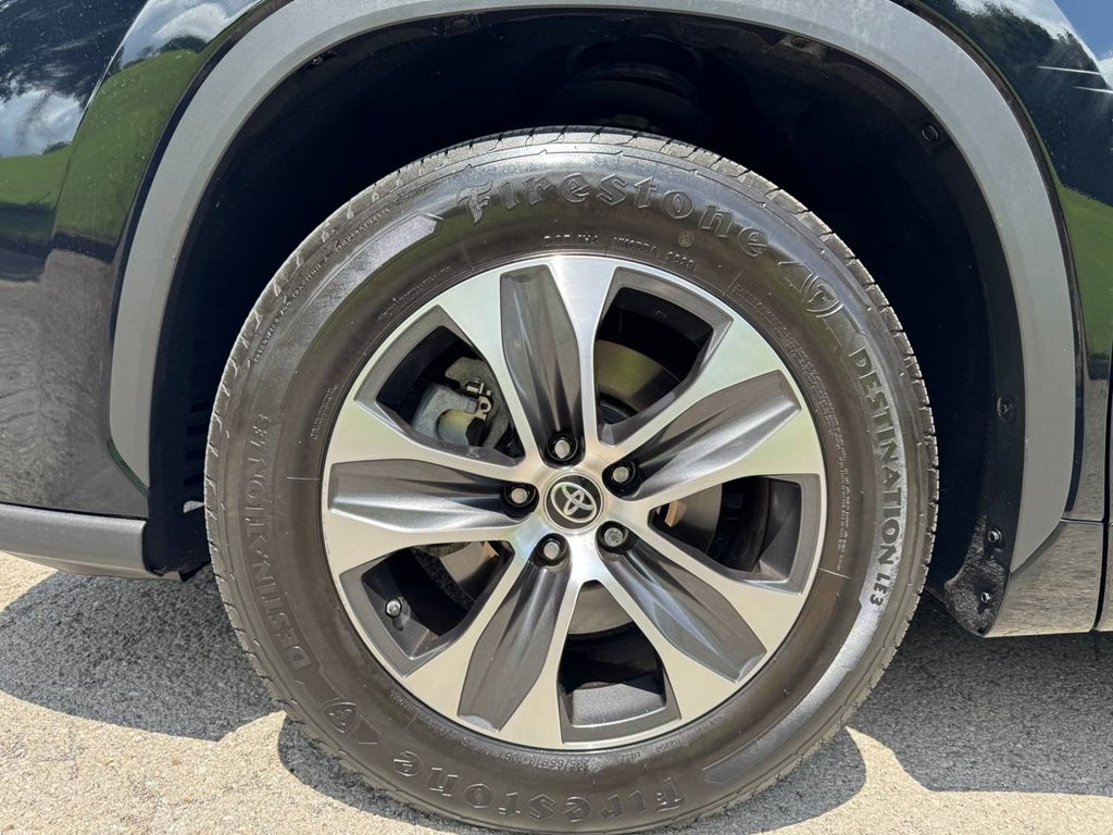2022 Toyota Highlander Image 10