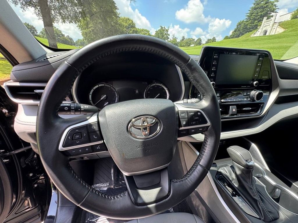 2022 Toyota Highlander Image 26