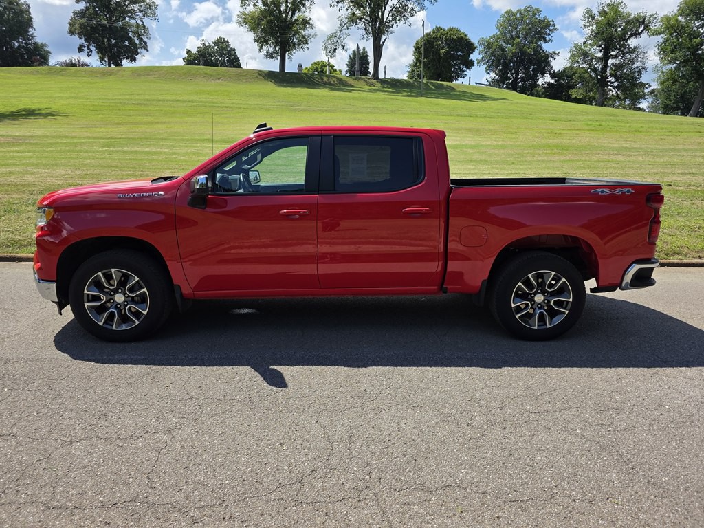 2023 Chevrolet Silverado 1500 Image 3