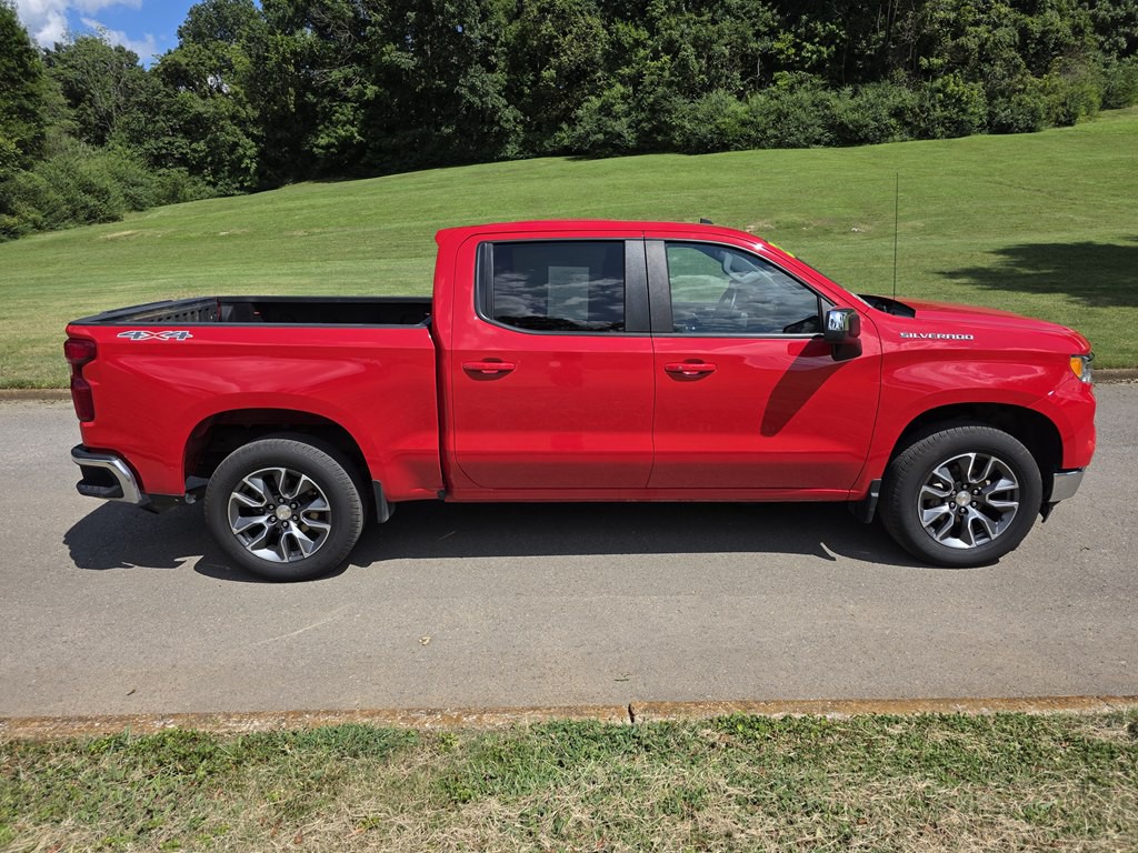 2023 Chevrolet Silverado 1500 Image 7
