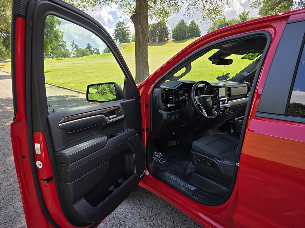 2023 Chevrolet Silverado 1500 Image 12