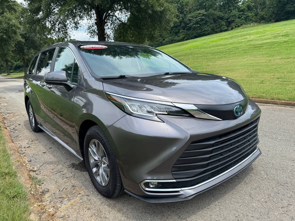 2022 Toyota Sienna Image 8
