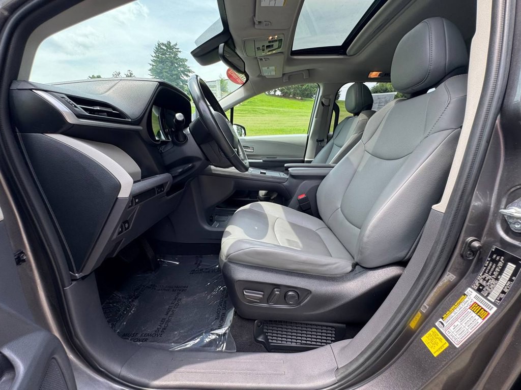 2022 Toyota Sienna Image 19