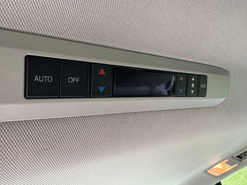 2022 Toyota Sienna Image 21