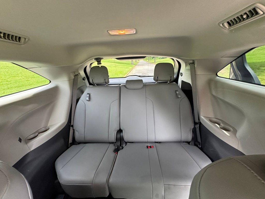2022 Toyota Sienna Image 23