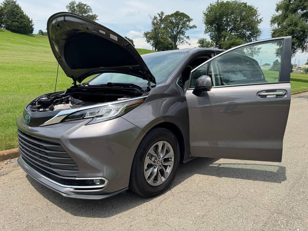 2022 Toyota Sienna Image 54
