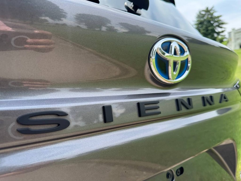 2022 Toyota Sienna Image 57