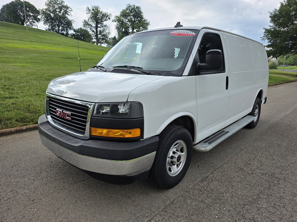2023 GMC Savana Image 2