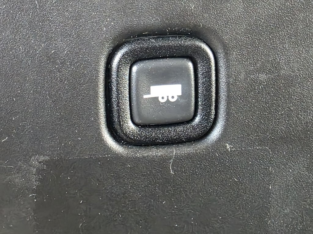 2023 GMC Savana Image 23
